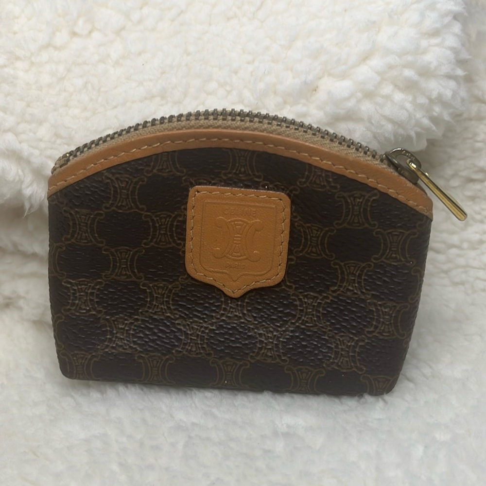 Celine preloved 
Triomphe Vintage vegan leather wallet, coin purse